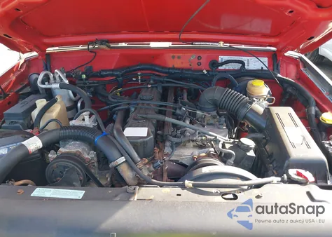 2001 Jeep Cherokee Sport from USA, damaged, VIN 1J4FF48S41L517852